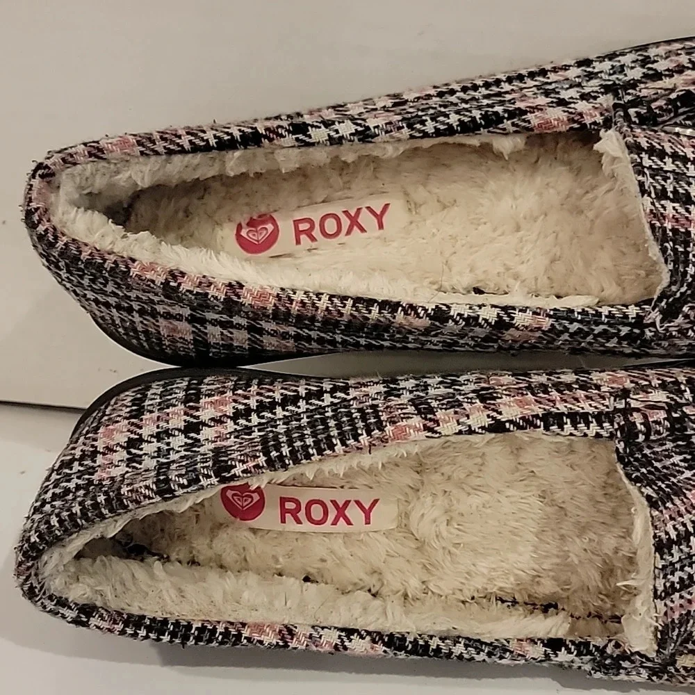 ROXY PLAID SIDEWALK SURFERS (sz 10)